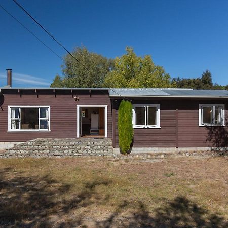 Southern Lakes Sweetie - Albert Town Bach Wanaka Exterior photo