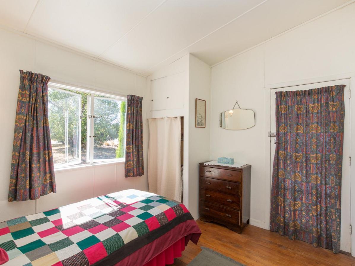 Southern Lakes Sweetie - Albert Town Bach Wanaka Exterior photo
