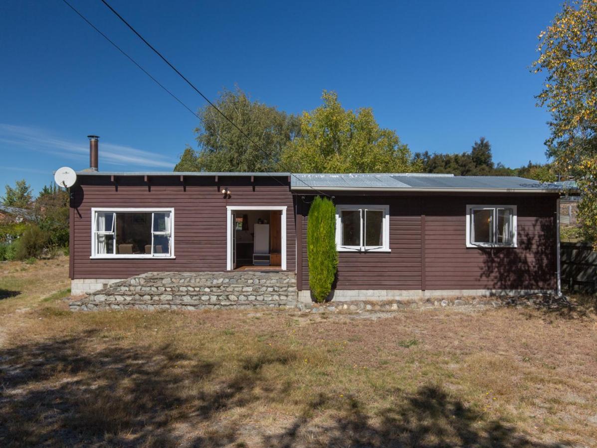 Southern Lakes Sweetie - Albert Town Bach Wanaka Exterior photo